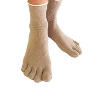 保暖无异味的丝绸袜